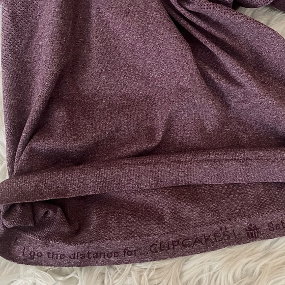 {Lululemon} Run: Swiftly Tech 1/2 Zip Long Sleeve in Heathered Plum - Womens 6 - Picture 10 of 10
